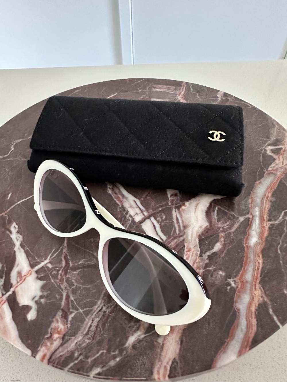 Chanel Sunglasses - Black & White - Lenses: Gray